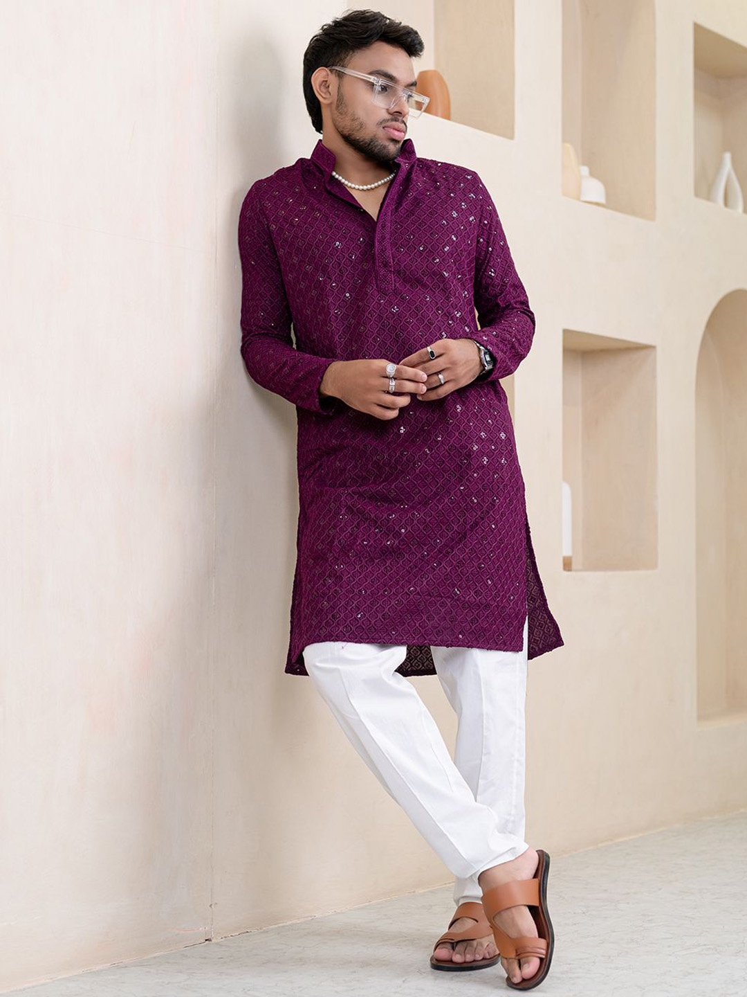 

Tistabene Geometric Sequins Embroidered Mandarin Collar Cotton Straight Kurta, Purple