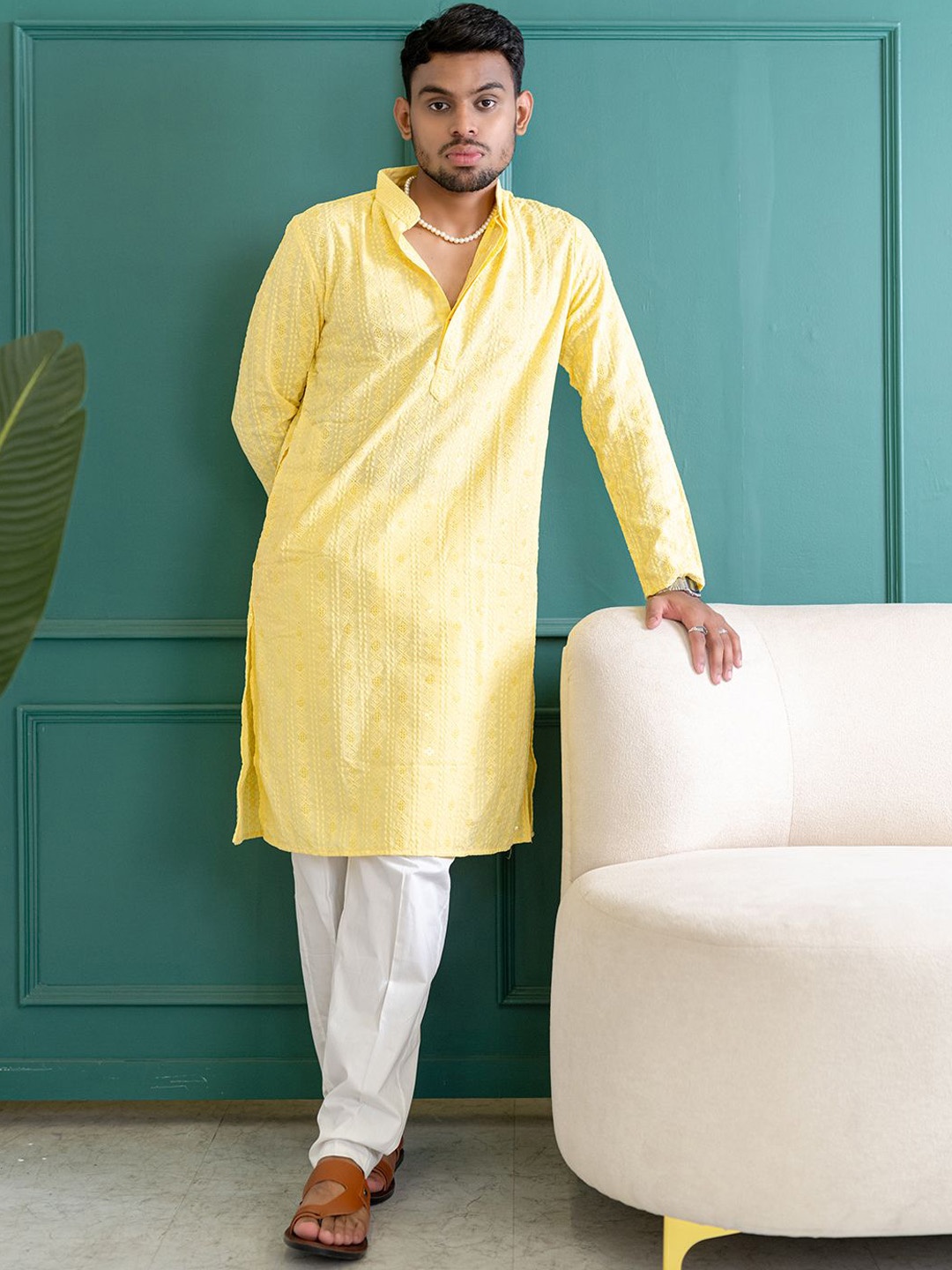 

Tistabene Geometric Embroidered Mandarin Collar Chikankari Cotton Kurta, Yellow