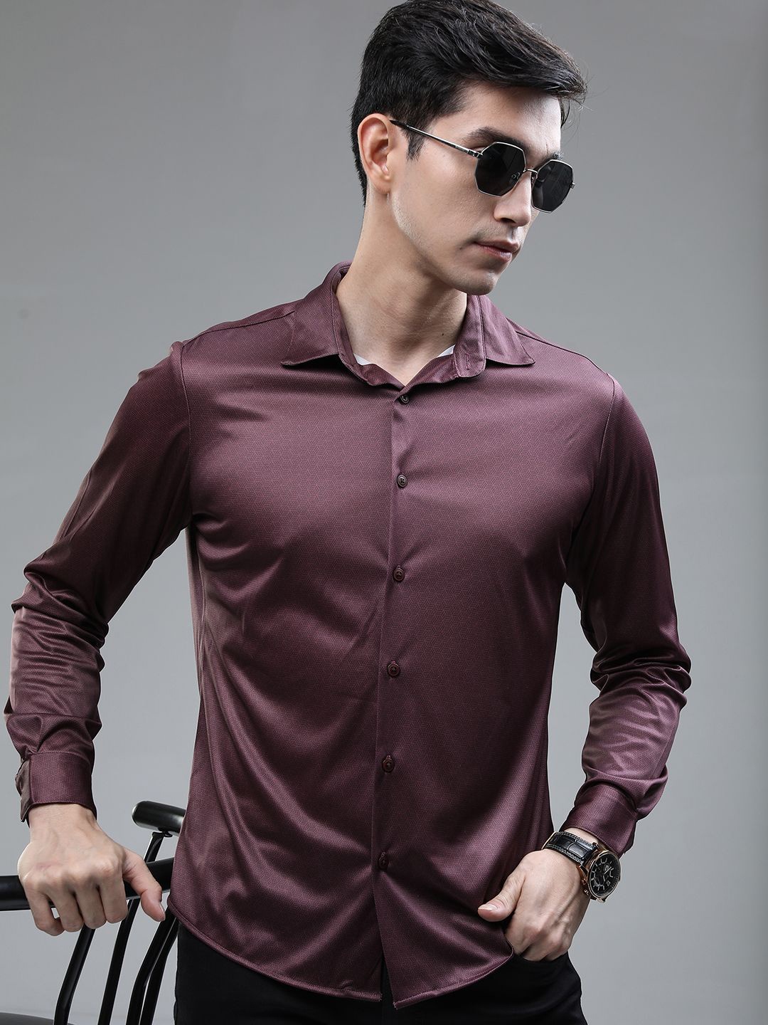 

HIGHLANDER Men Slim Fit Opaque Casual Shirt, Maroon