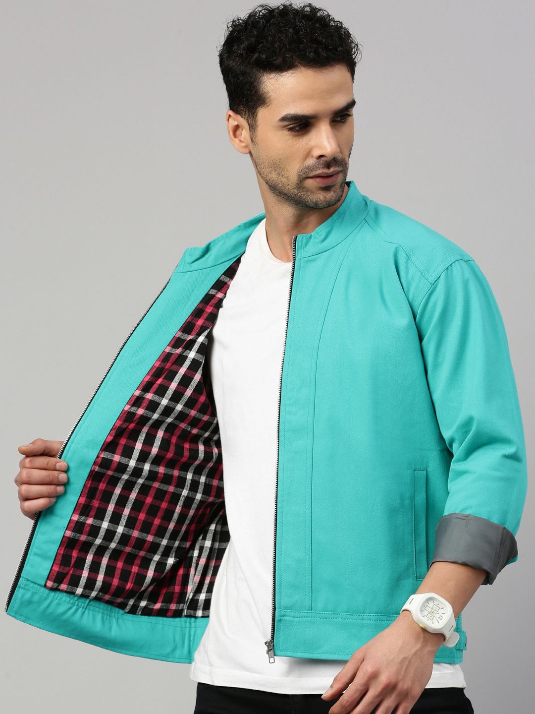 

VOXATI Men Colourblocked Sporty Jacket with Patchwork, Turquoise blue