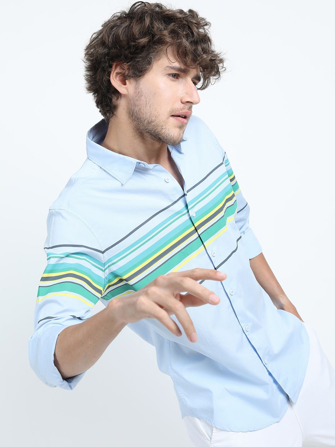 

Highlander Men Slim Fit Horizontal Striped Shirts, Blue