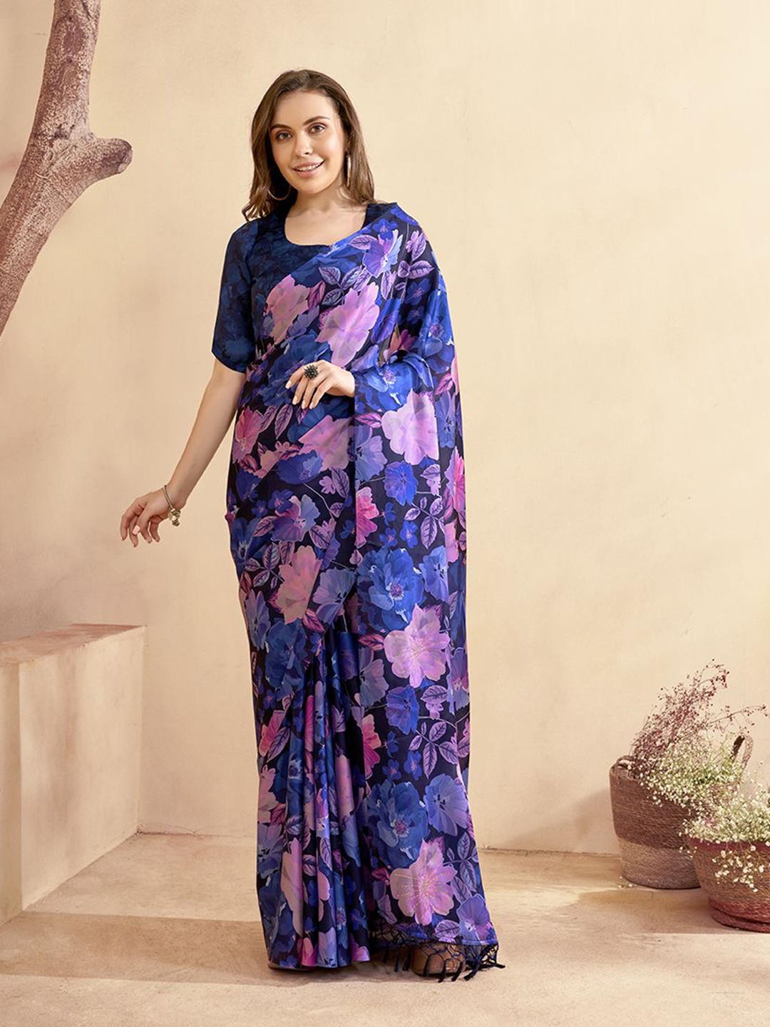 

Anouk Floral Satin Saree, Blue