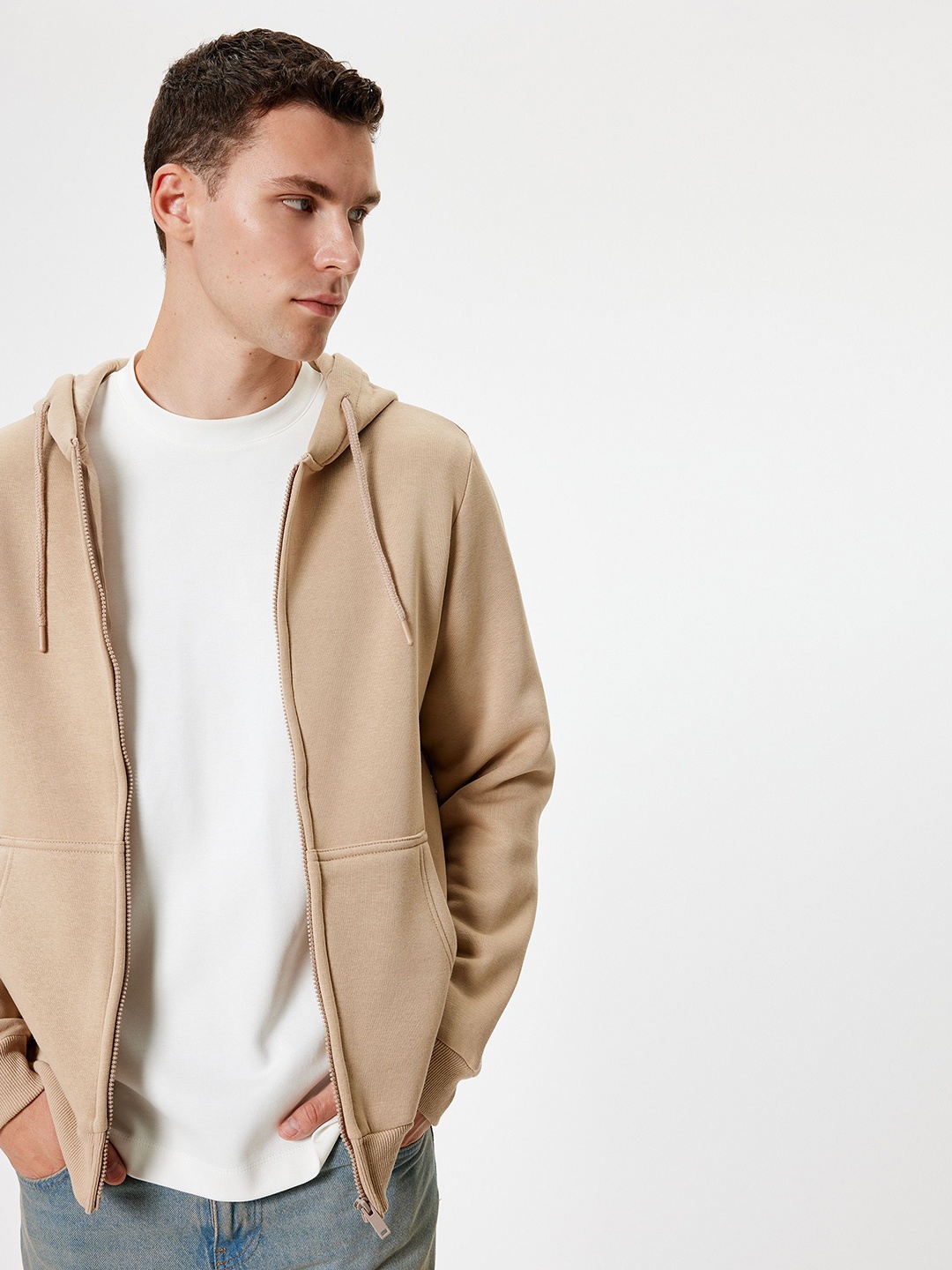 

Koton Men Sweatshirt, Beige