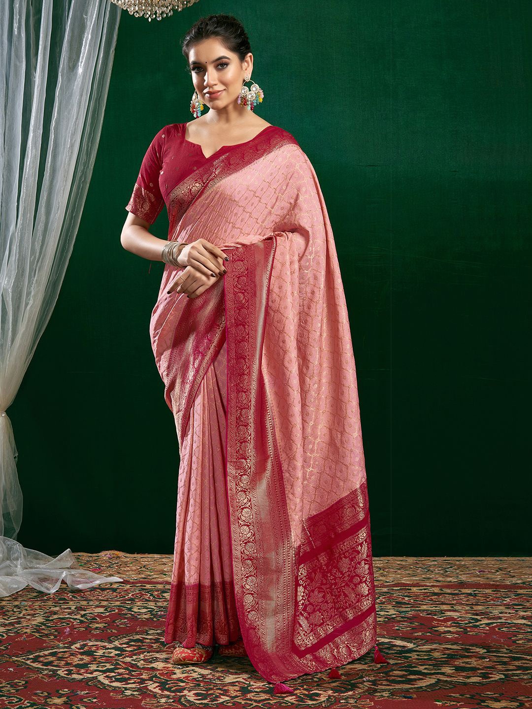 

Satrani Ethnic Motifs Zari Pure Georgette Banarasi Saree, Pink