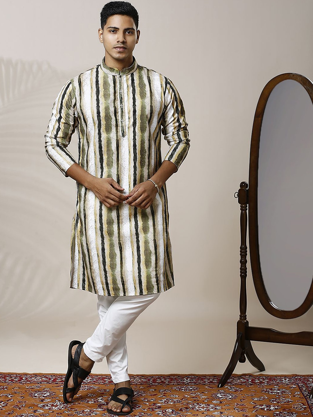 

Be Desi Tie & Dyed Sequinned Mandarin Collar Straight Kurta with Pyjamas, Green