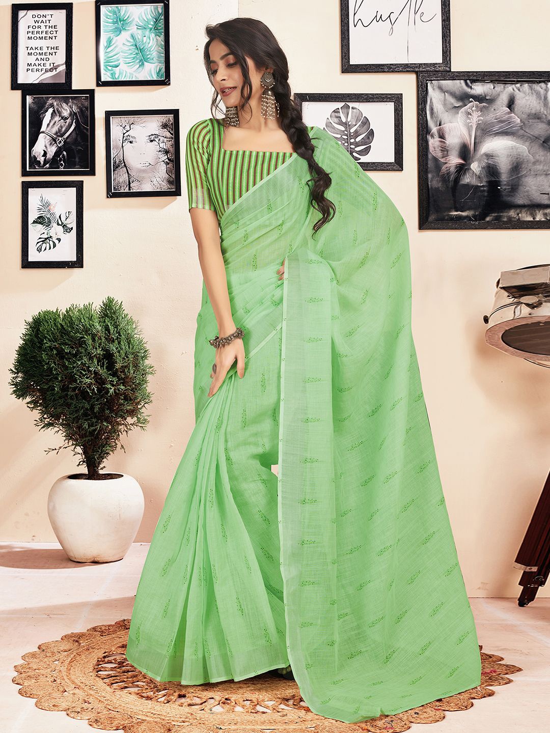 

Satrani Woven Design Pure Cotton Ready to Wear Saree, Green