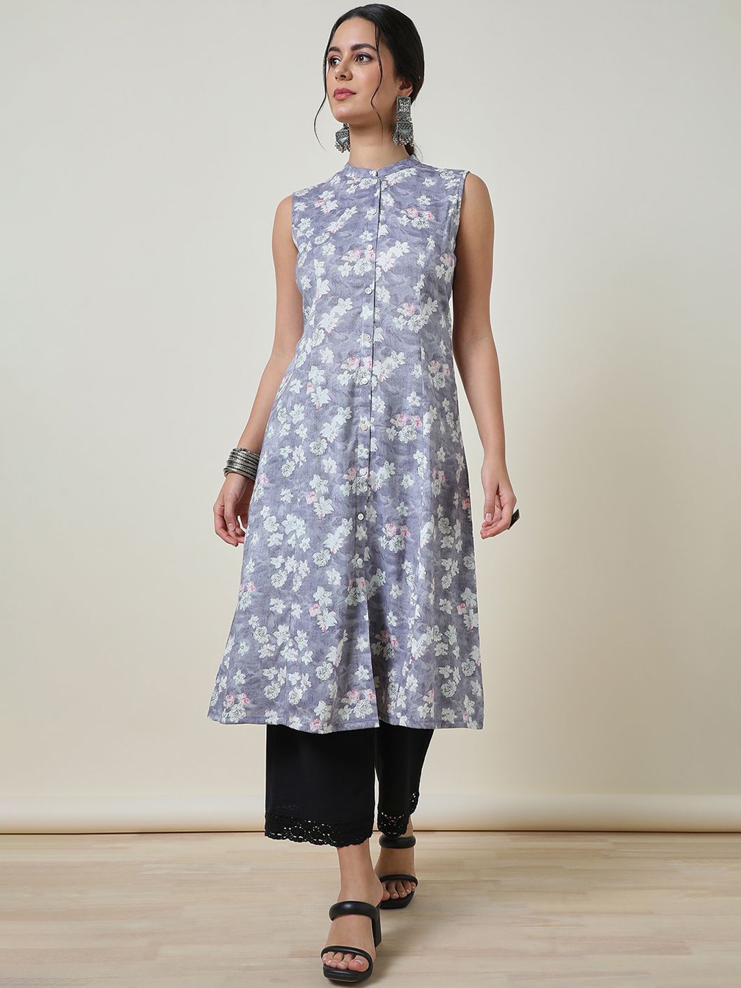 

Soch Floral Printed Sleeveless A Line Kurta, Purple