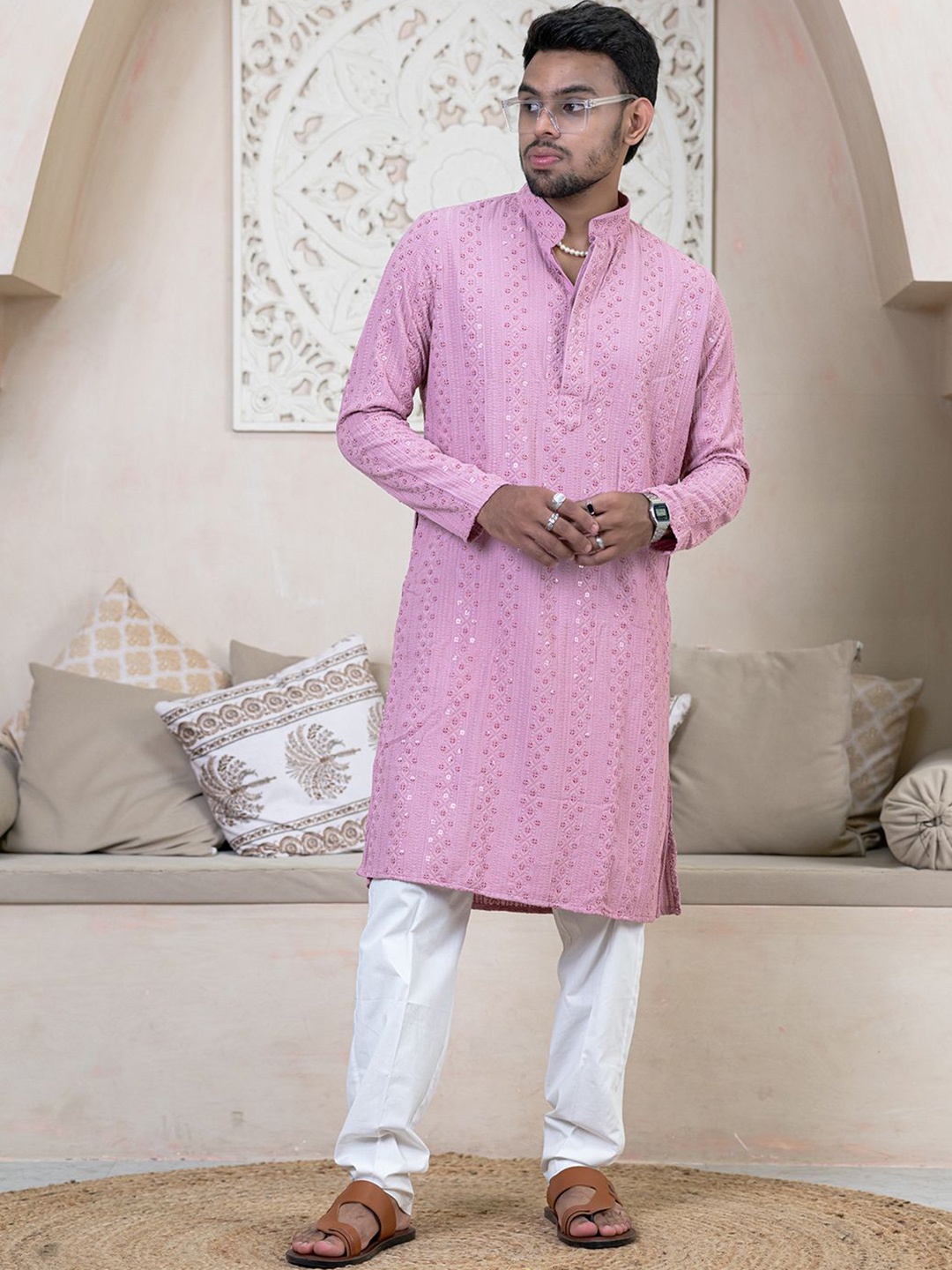 

Tistabene Geometric Embroidered Mandarin Collar Sequinned Cotton Kurta, Rose