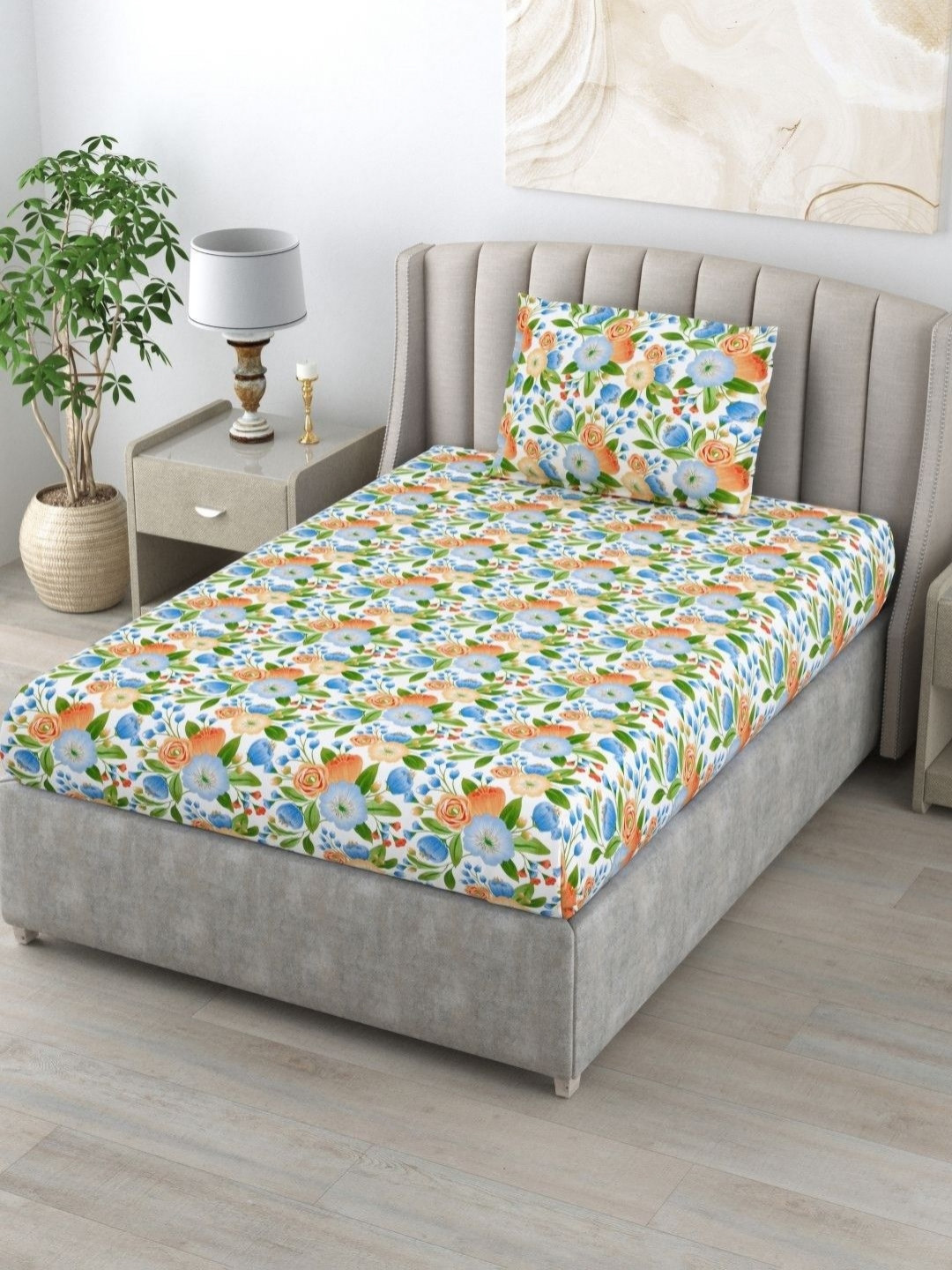 

BOMBAY DYEING Cardinal Blue & White Floral 120 TC Pure Cotton Single Bedsheet Set