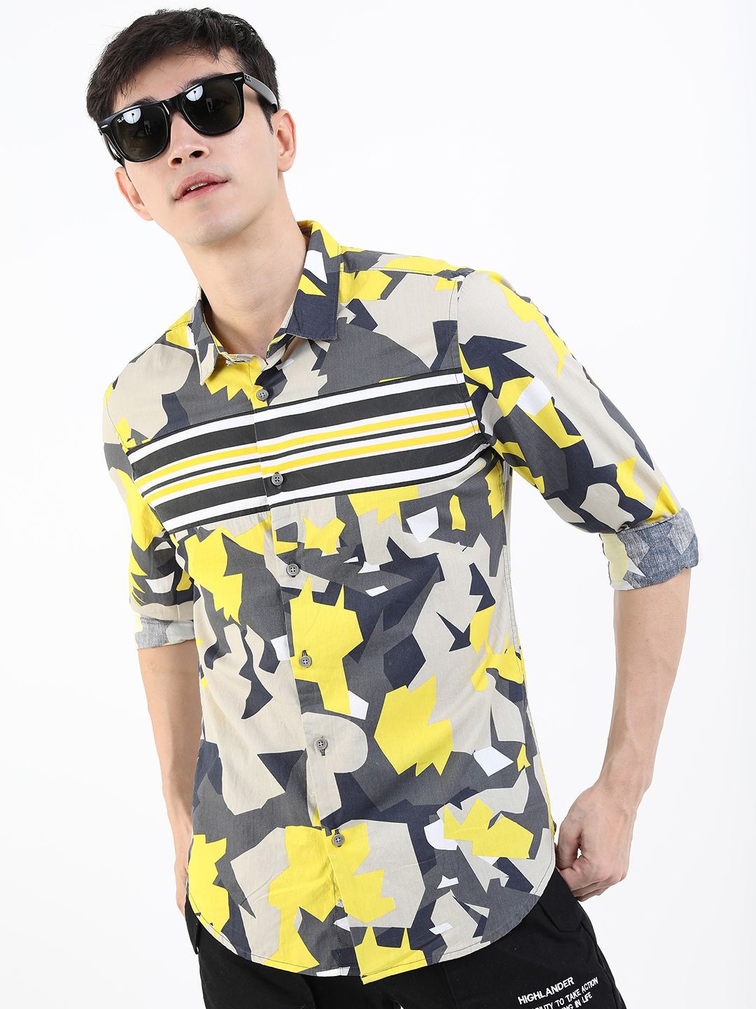 

HIGHLANDER Men Slim Fit Opaque Printed Casual Shirt, Khaki
