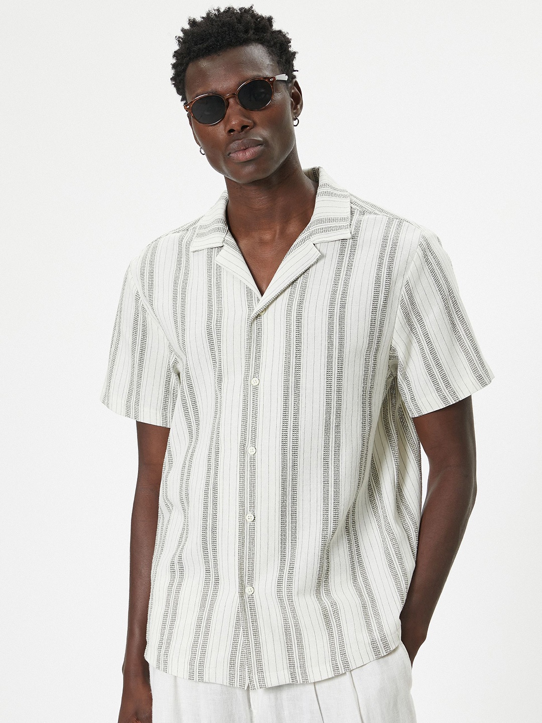 

Koton Men Opaque Striped Casual Shirt, Green