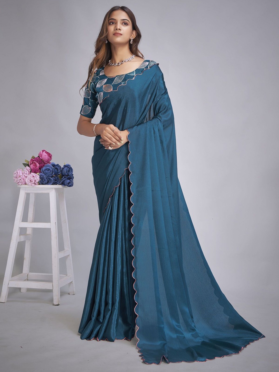 

JULEE Embroidered Pure Chiffon Saree, Teal