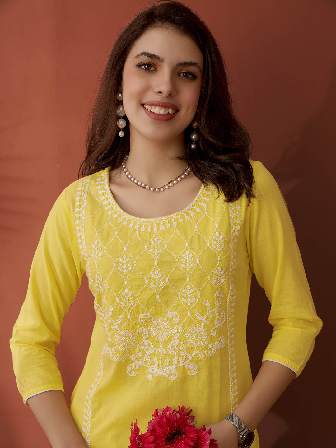 

Anouk Women Floral Embroidered Kurta, Yellow