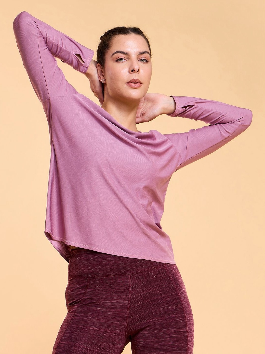 

Enamor Women Solid Round Neck T-Shirt, Pink