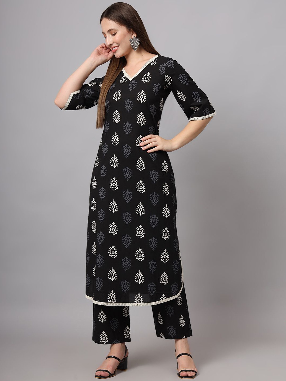 

KALINI Ethnic Motifs Printed Pure Cotton Kurta with Trousers, Black