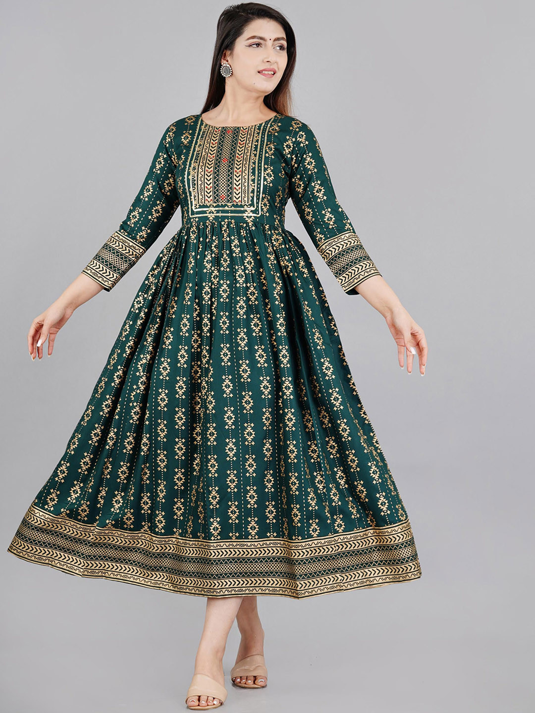 

Mintmarie Women Ethnic Motifs Printed Gotta Patti Anarkali Kurta, Green