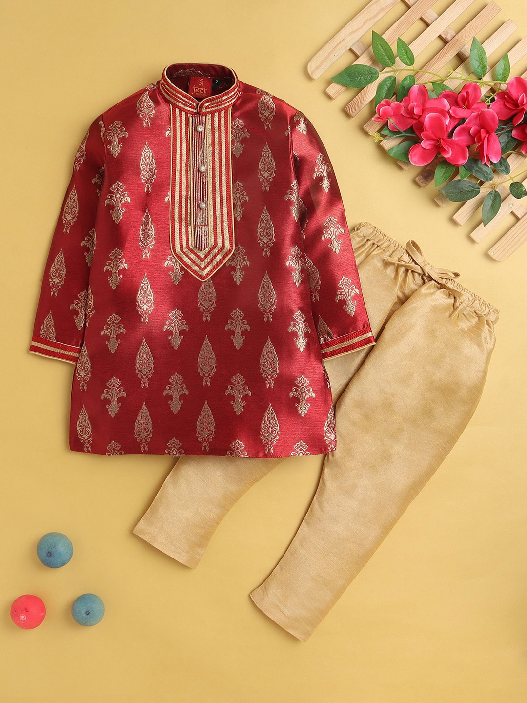 

Jeetethnics Boys Ethnic Motifs Printed Regular Kurta with Pyjamas, Red