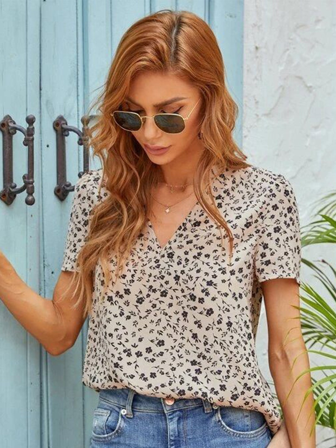 

Stylecast X Slyck Floral Print Ruffles Top, Beige