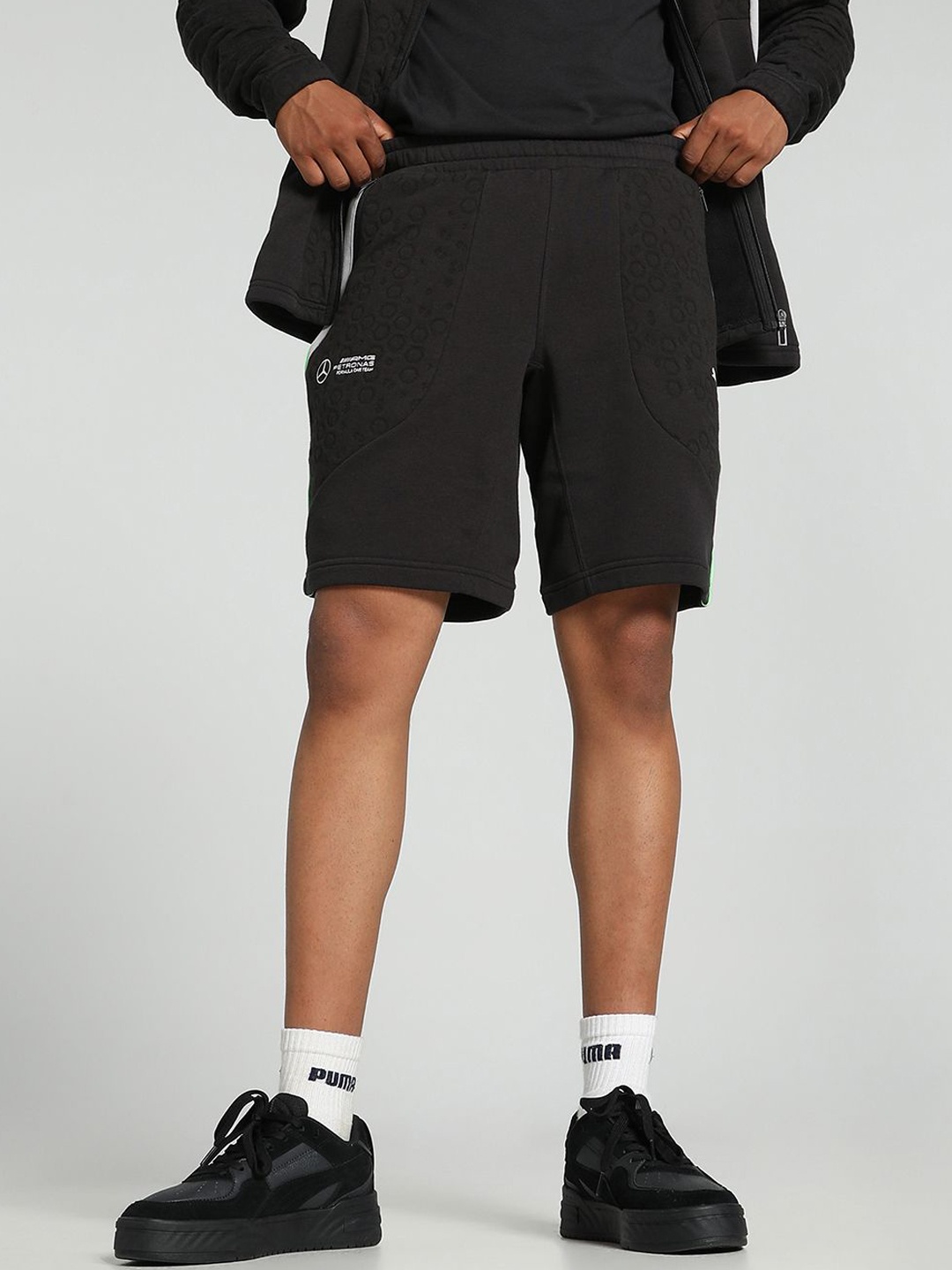 

PUMA Motorsport Men Mercedes-AMG Petronas F1 Sweat Shorts, Black