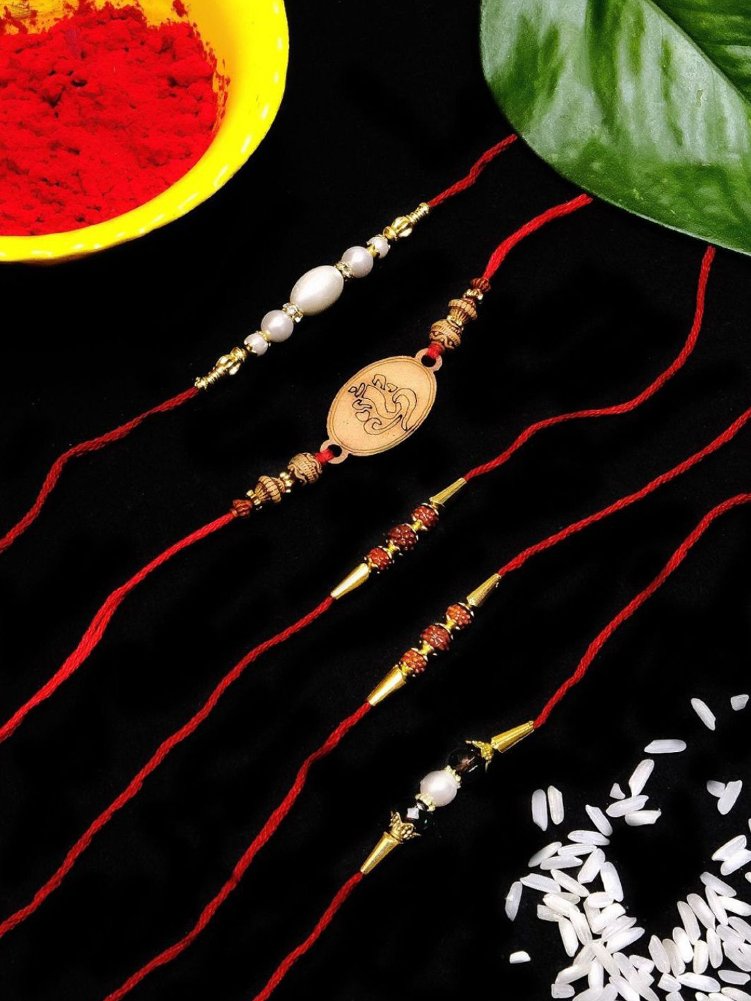 

Crunchy Fashion Thread Rakhi, Red