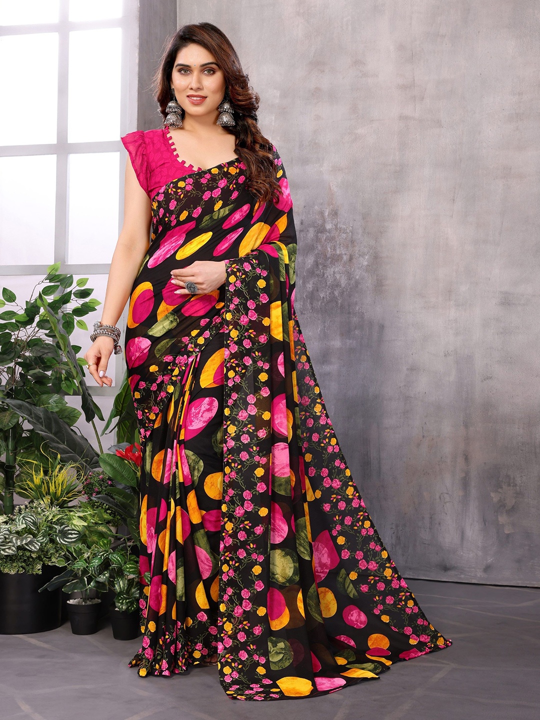 

Ambuja International Poly Georgette Saree, Pink