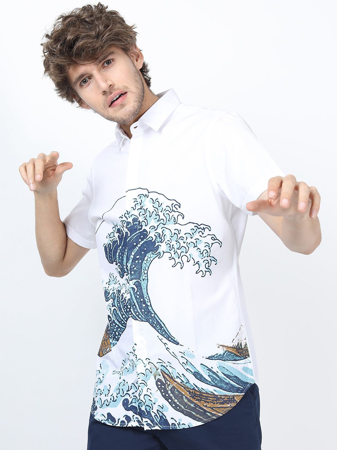 

HIGHLANDER Men Slim Fit Floral Opaque Printed Casual Shirt, White