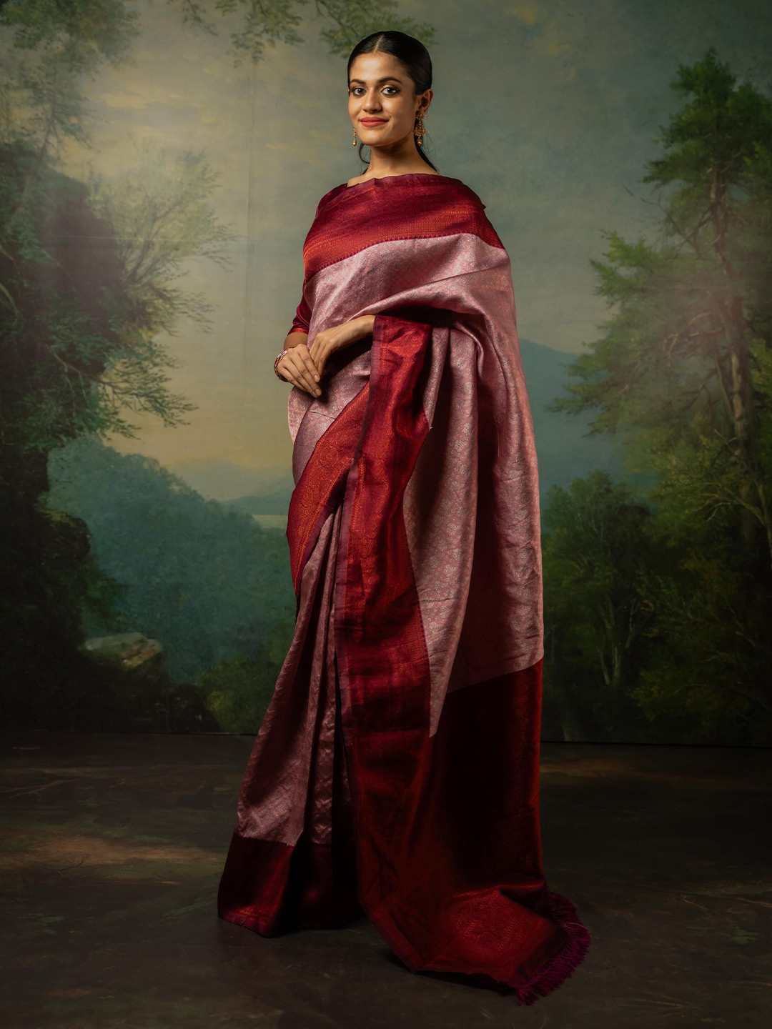 

Dori Woven Design Zari Silk Blend Banarasi Saree, Pink