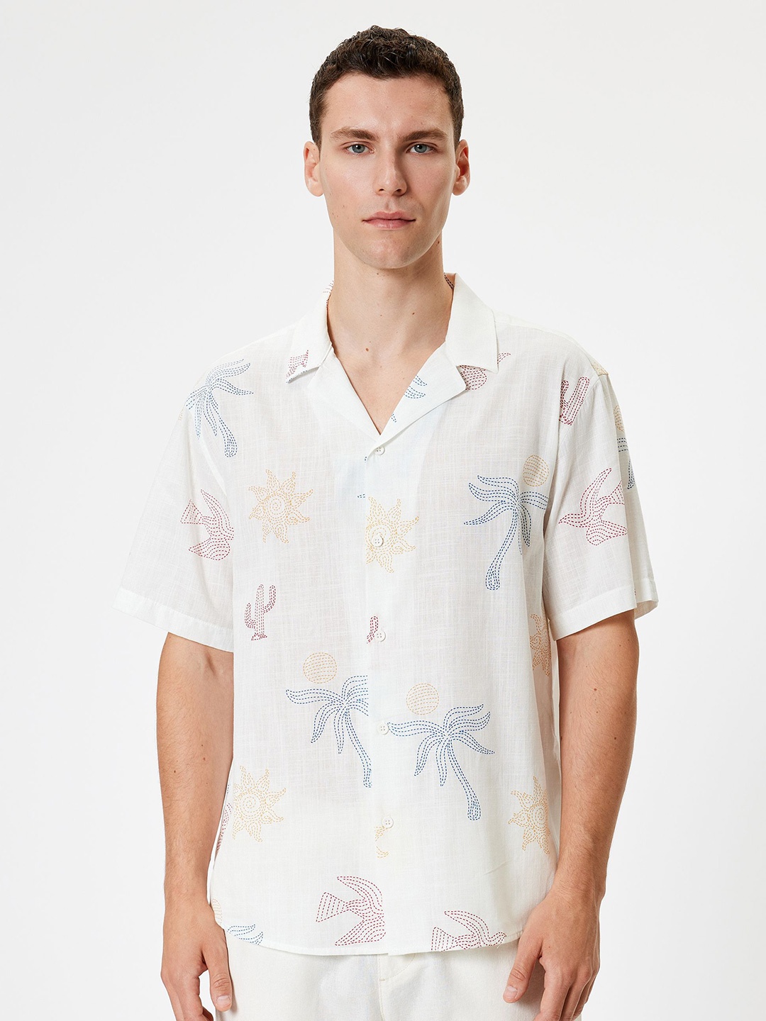 

Koton Men Floral Opaque Printed Casual Shirt, White