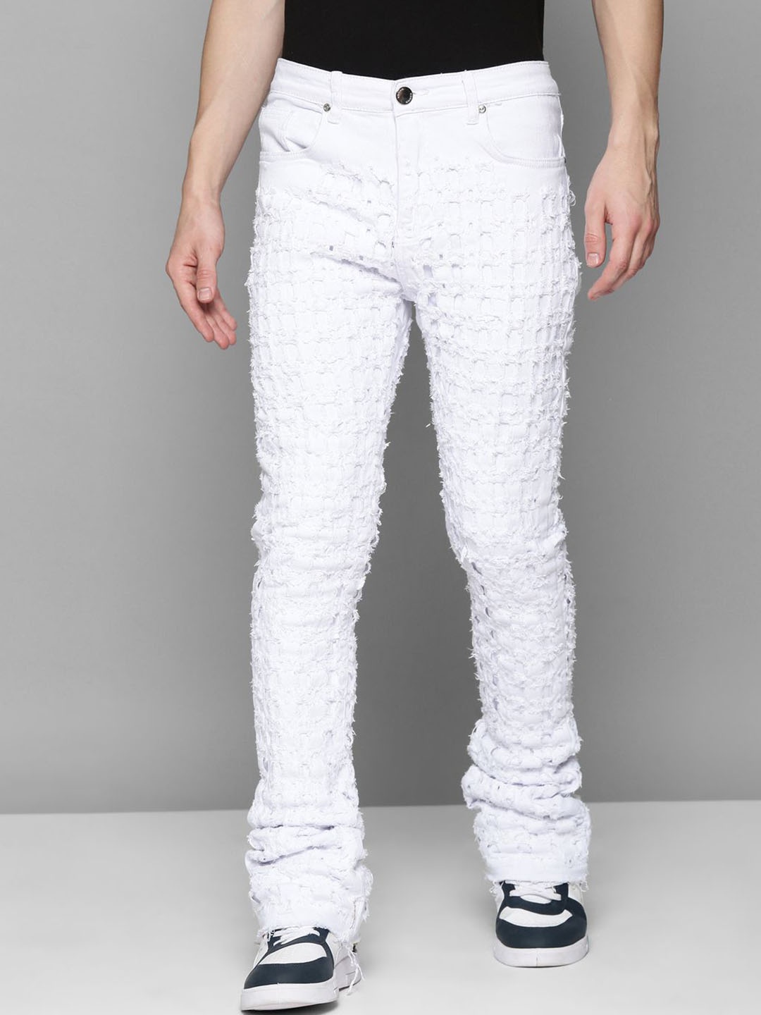 

WAIMEA Men Classic Mid-Rise Highly Distress Stretchable Bootcut Jeans, White