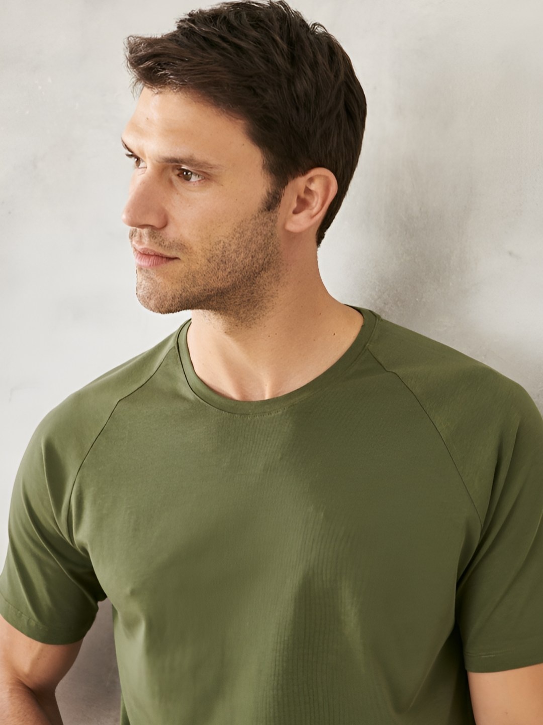

ALTINYILDIZ CLASSICS AC Co. Men Solid Cotton Woven T-shirt, Green