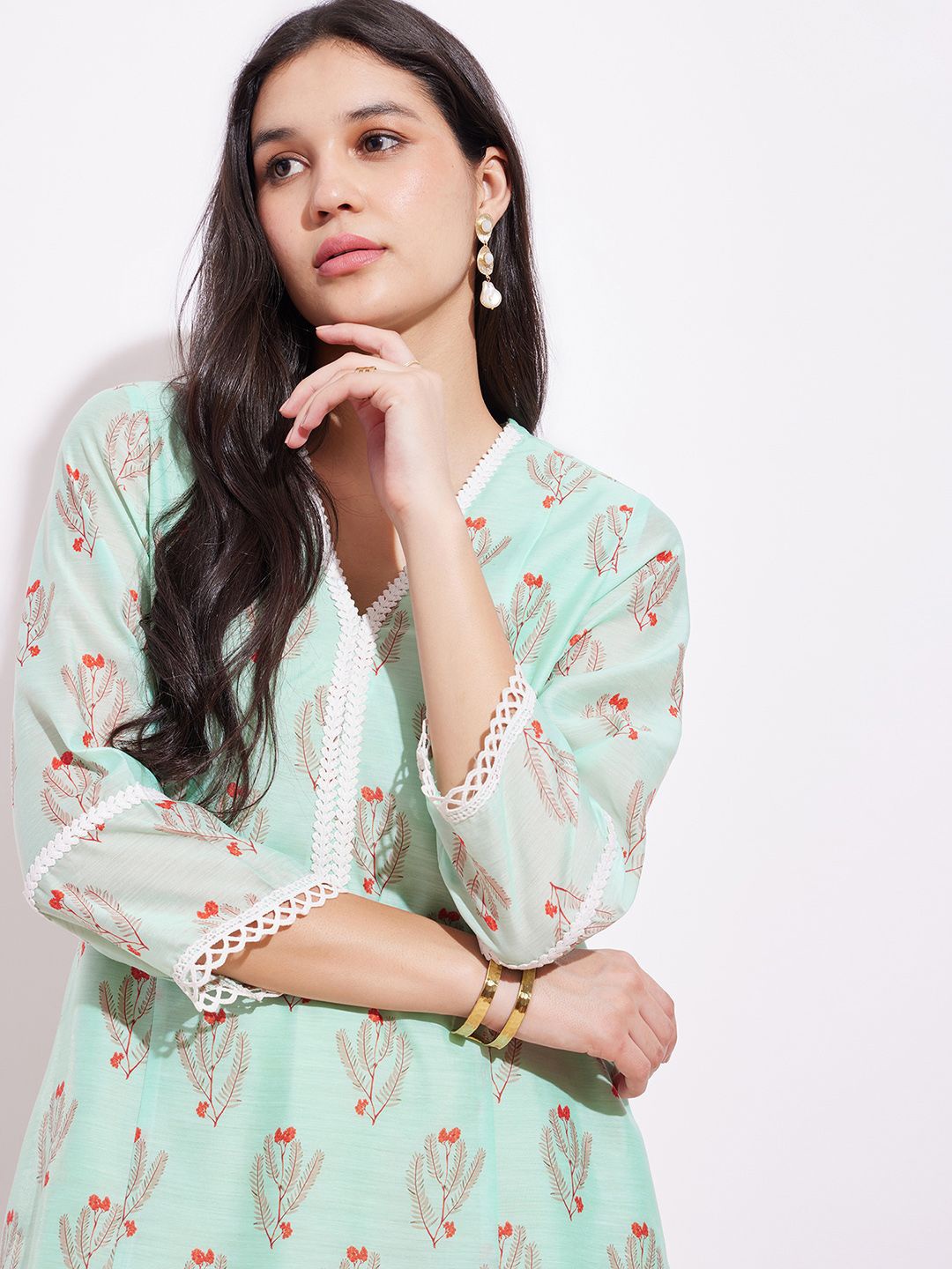 

Pink Fort Floral Printed V-Neck Chanderi Cotton A-Line Kurta, Green