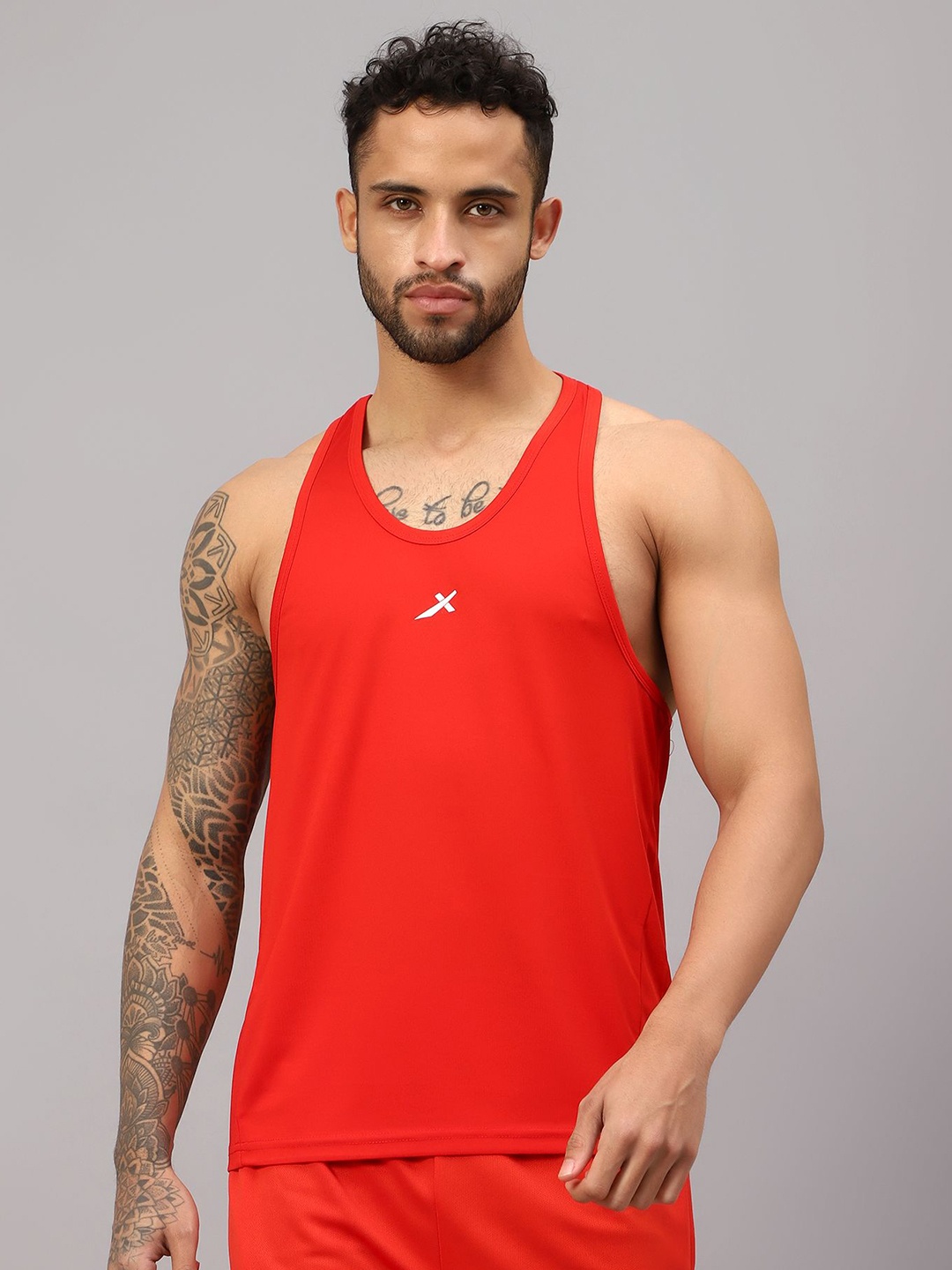 

VECTOR X Men Solid Round Neck T-Shirt, Red