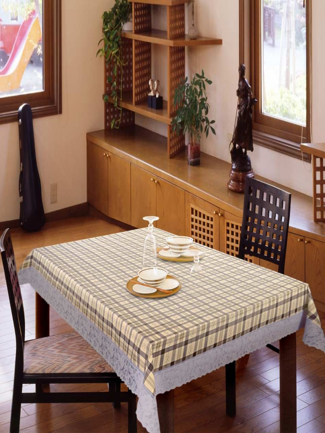 

Freelance Beige Geometric Printed Anti-Slip 4-Seater Table Cover