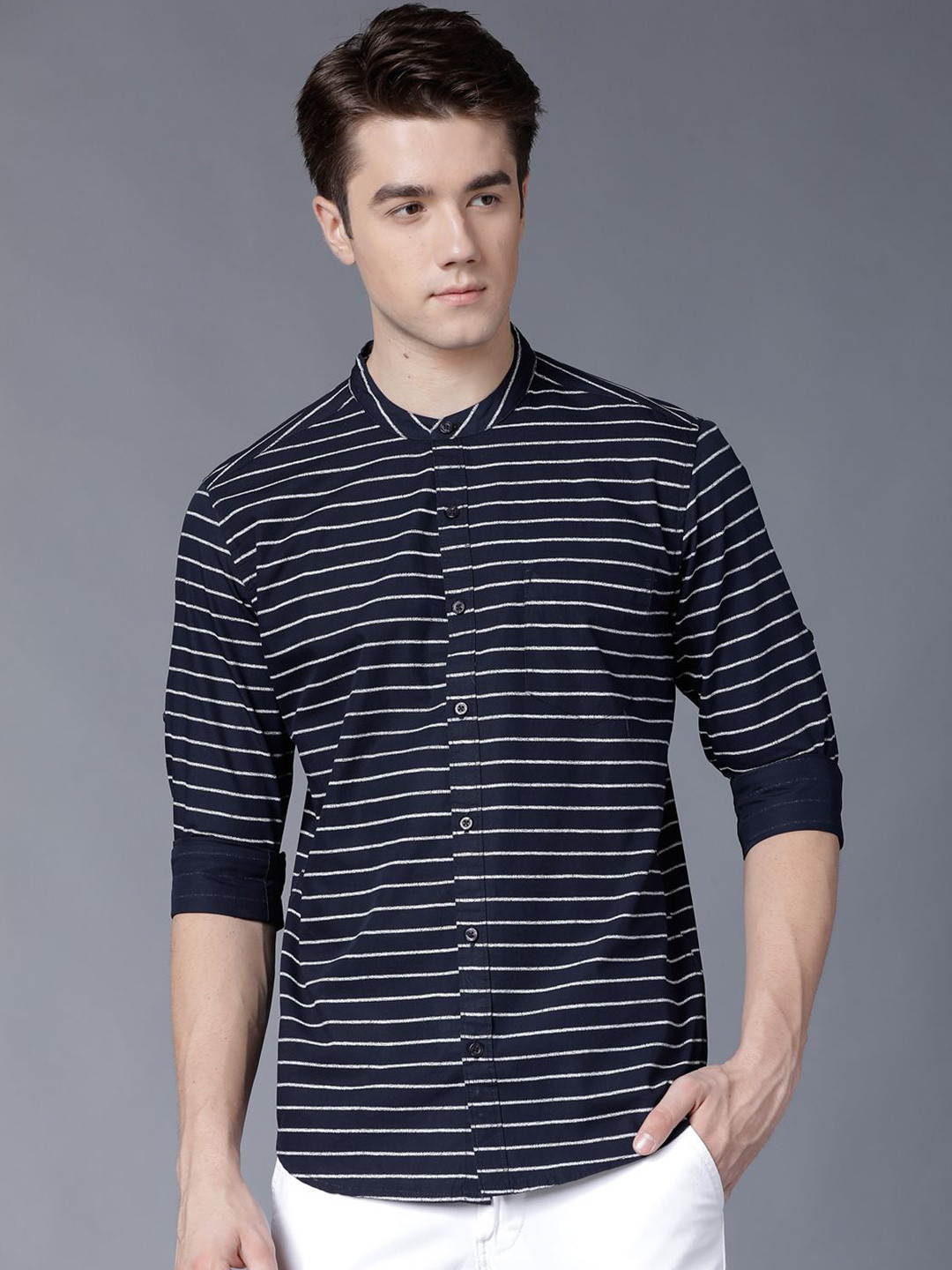 

HIGHLANDER Men Slim Fit Horizontal Stripes Opaque Striped Casual Shirt, Navy blue