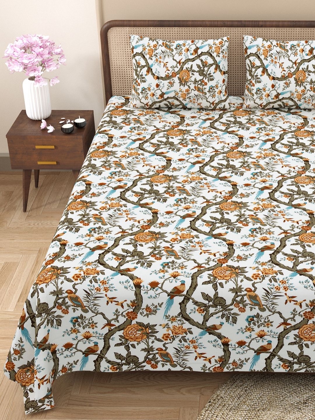

Aura Brown & White Bella Casa Floral 180TC Cotton Queen Double Bedsheet & 2 Pillow Covers