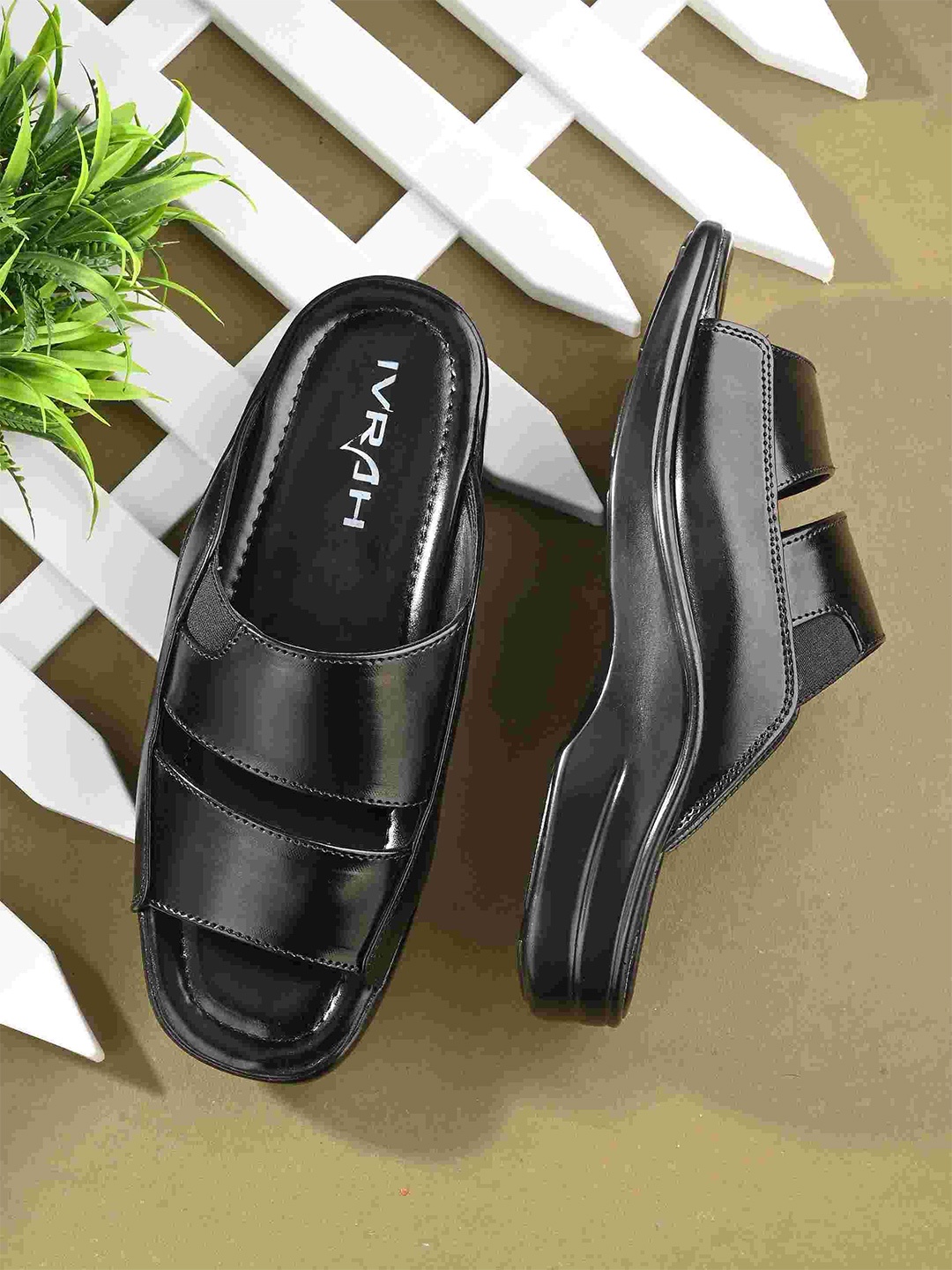 

IVRAH Men Comfort Sandals, Black