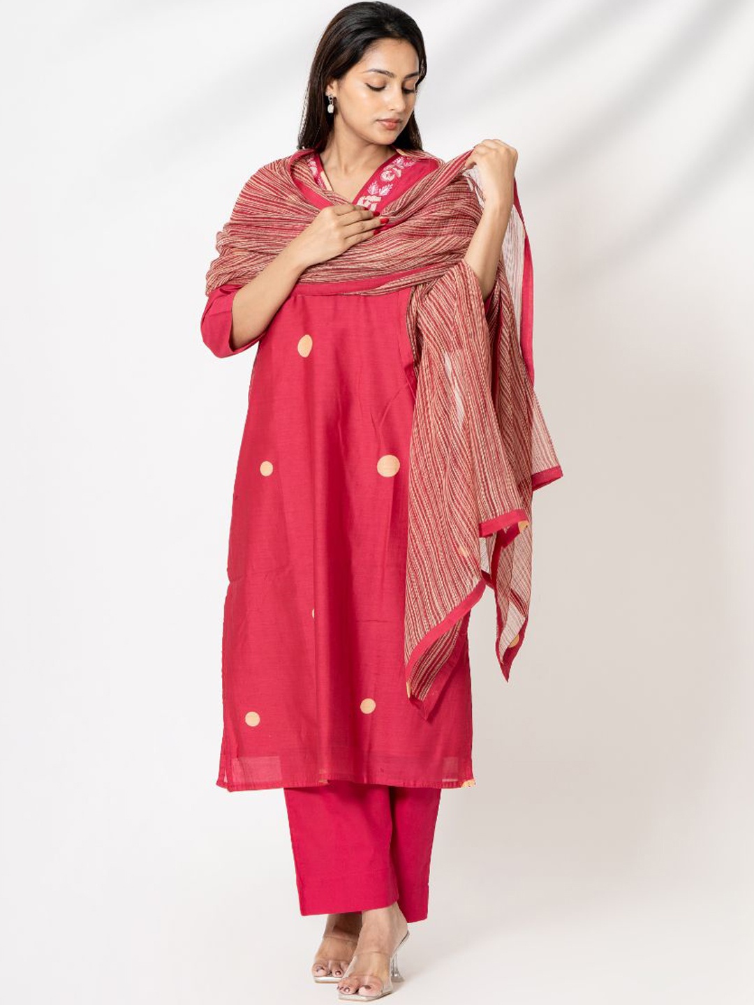 

Kameez by Pooja Kejriwal Printed Thread Work Chanderi Silk Kurta With Trousers & Dupatta, Red