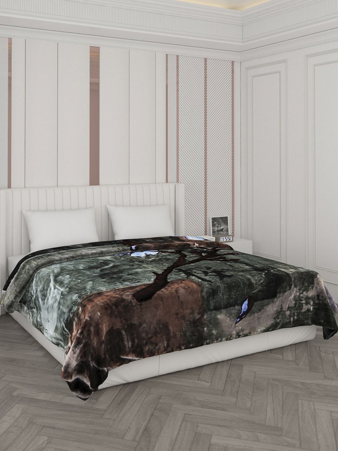 

Monte Carlo Green & Black Abstract Printed Heavy Winter 1000 GSM Double Bed Blankets