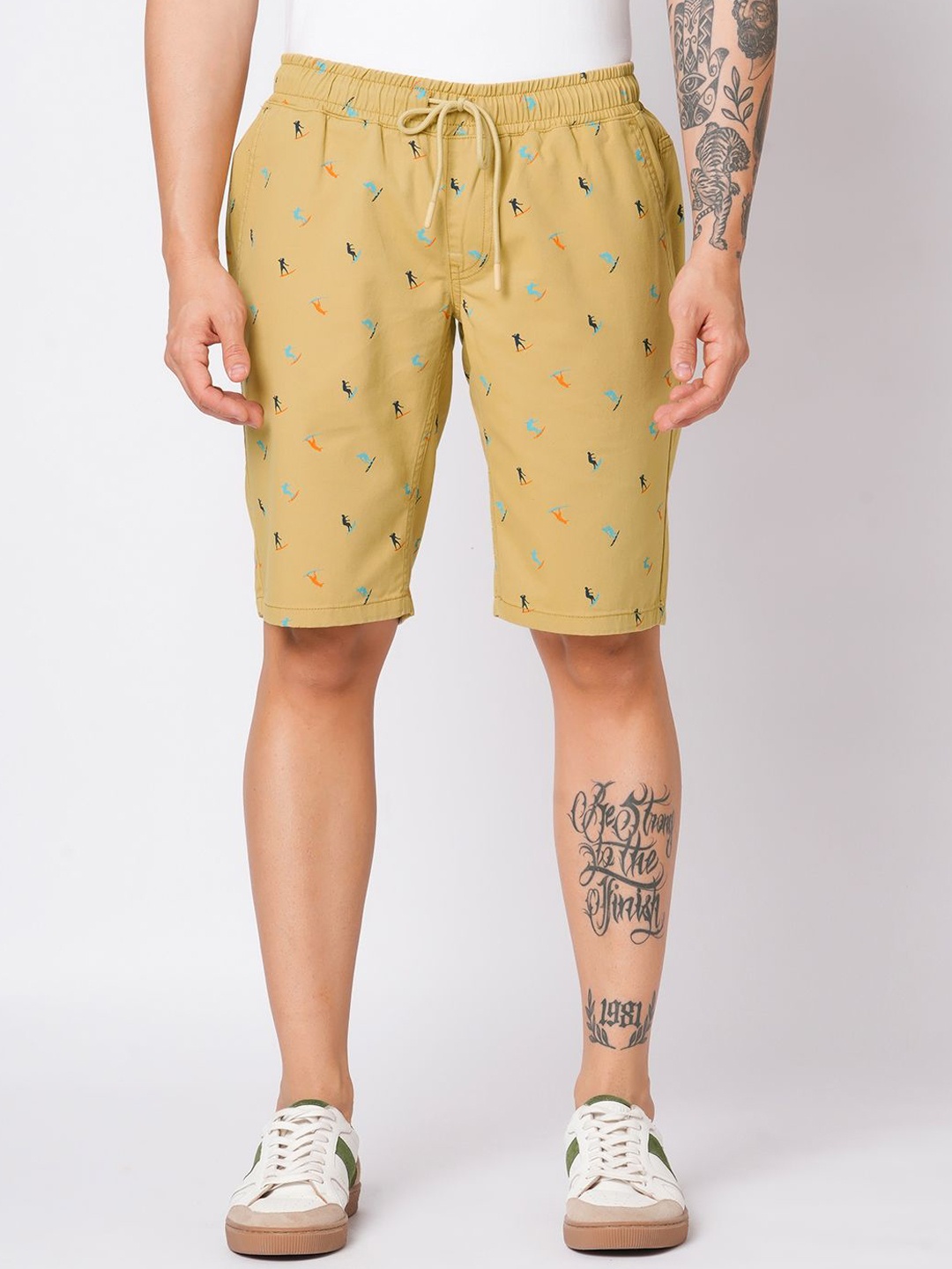 

Mast & Harbour Men Printed High-Rise Shorts, Khaki