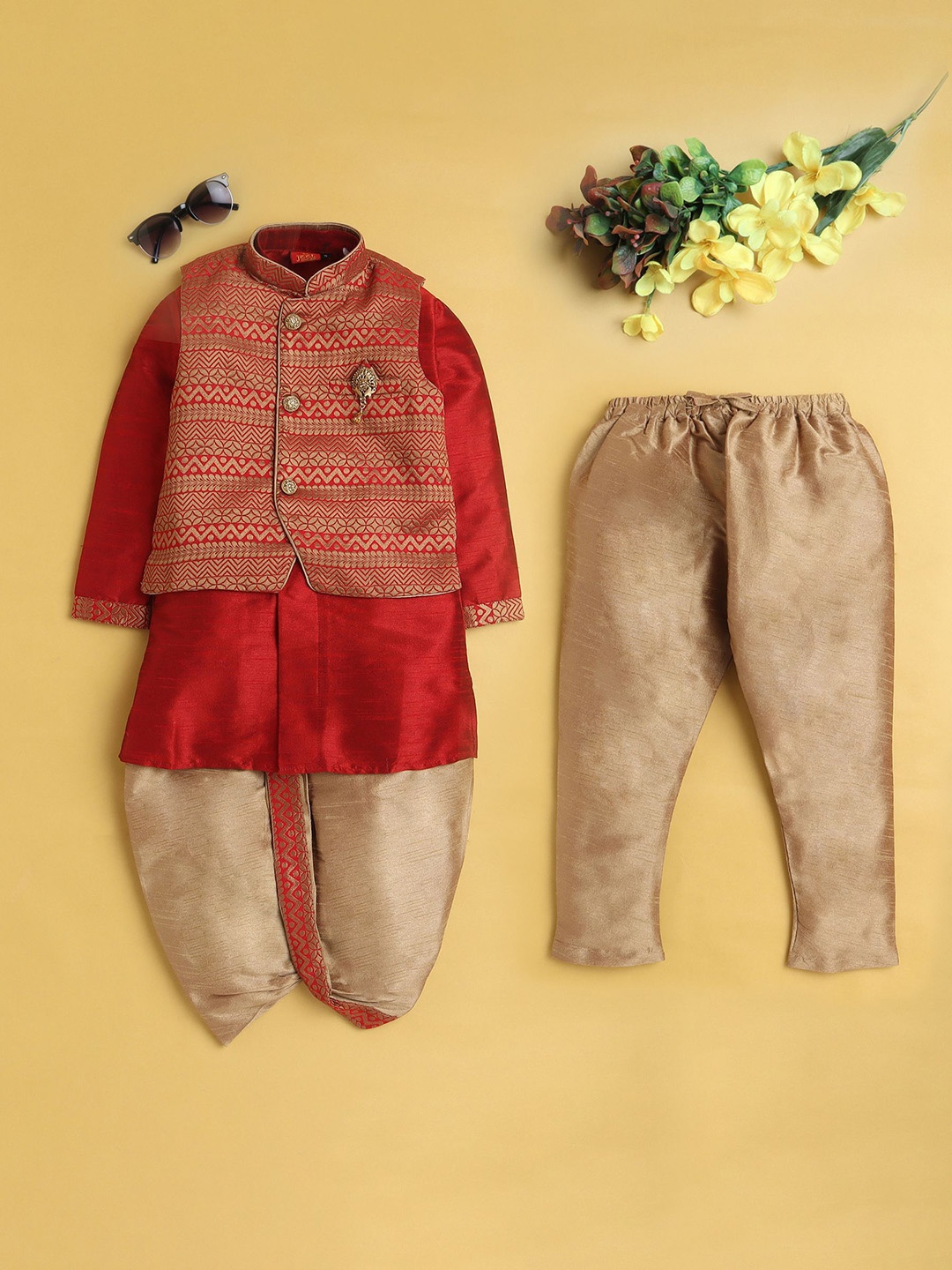 

Jeetethnics Boys Ethnic Motifs Printed Regular Kurta with Dhoti Pants, Maroon