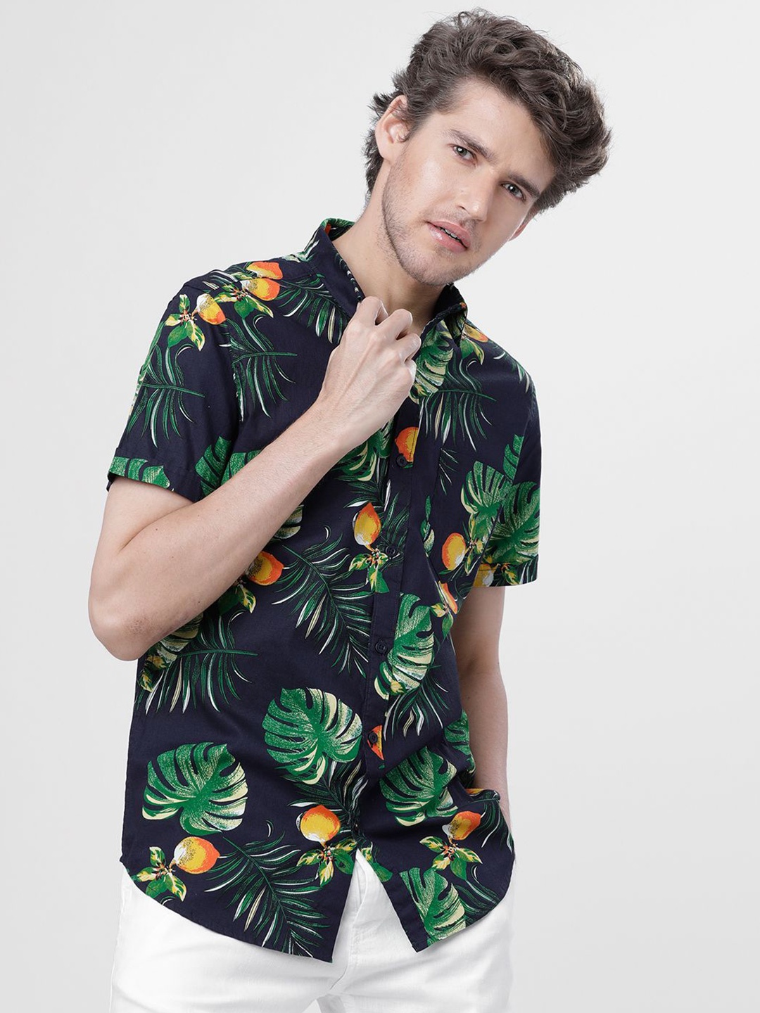 

HIGHLANDER Men Slim Fit Floral Opaque Printed Casual Shirt, Navy blue