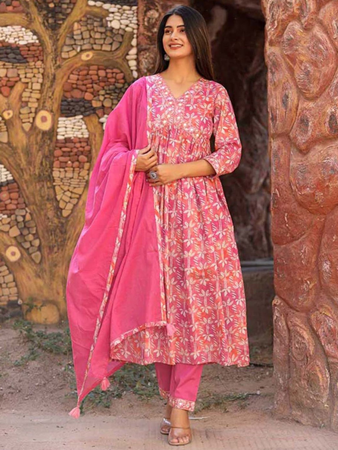 

ARAVALII Floral Embroidered Empire Mirror Work Pure Cotton Kurta With Trousers & Dupatta, Pink