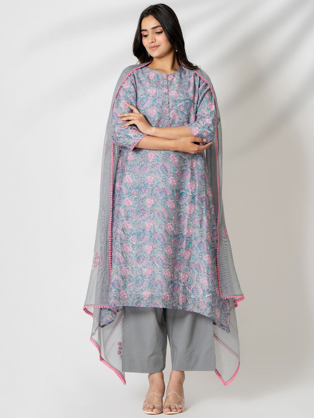 

Kameez by Pooja Kejriwal Floral Printed Chanderi Silk A-Line Kurta With Trousers & Dupatta, Grey