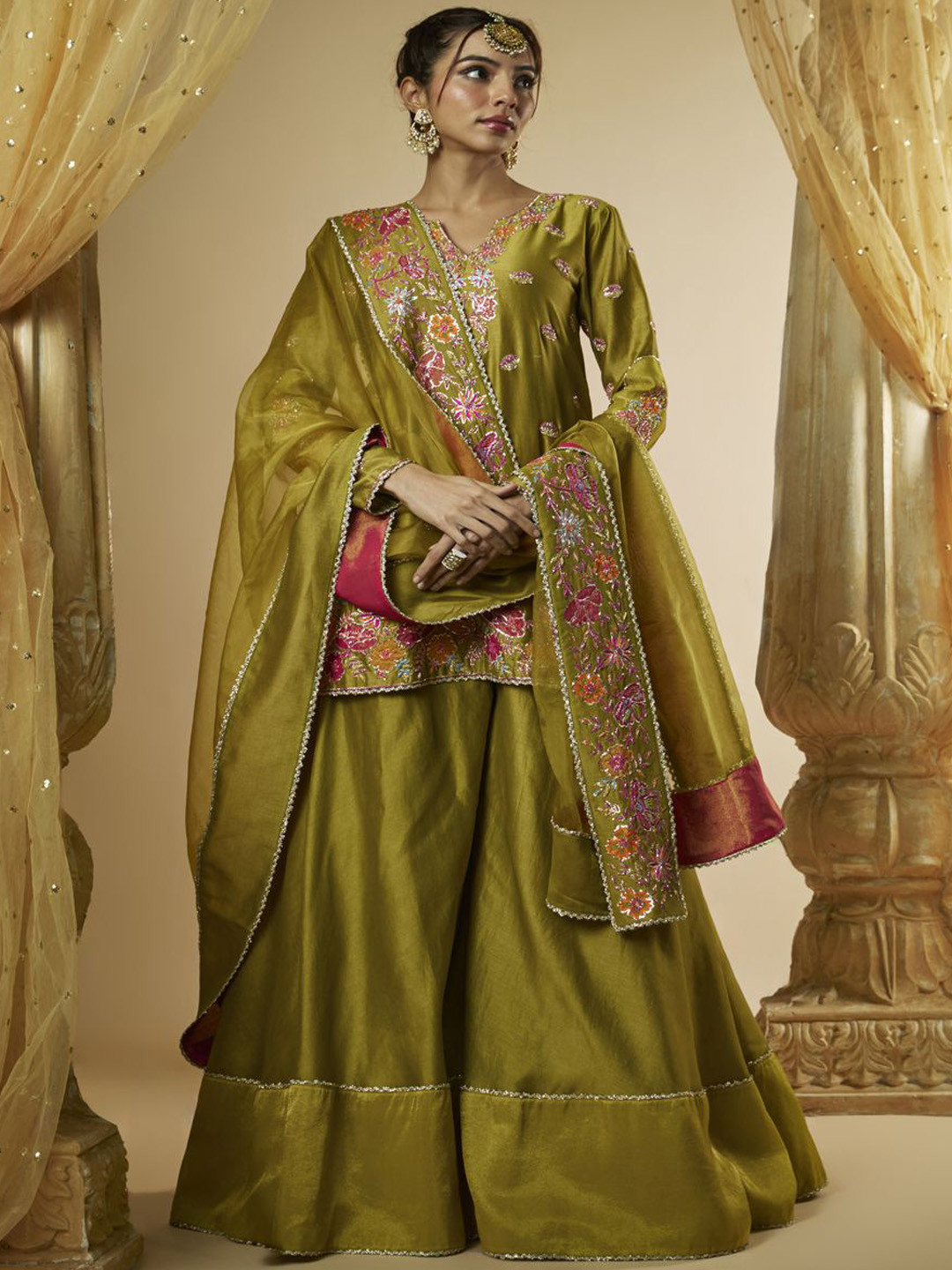 

The Aarya Floral Embroidered Thread Work Straight Kurti With Palazzos & Dupatta, Olive