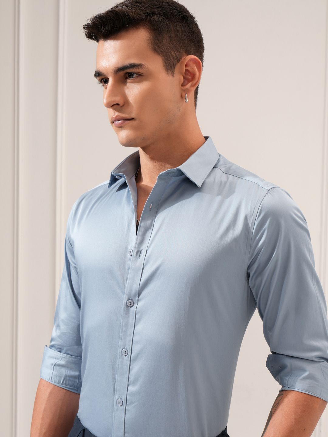 

Highlander Men Solid Occasion Slim Fit Shirt, Blue