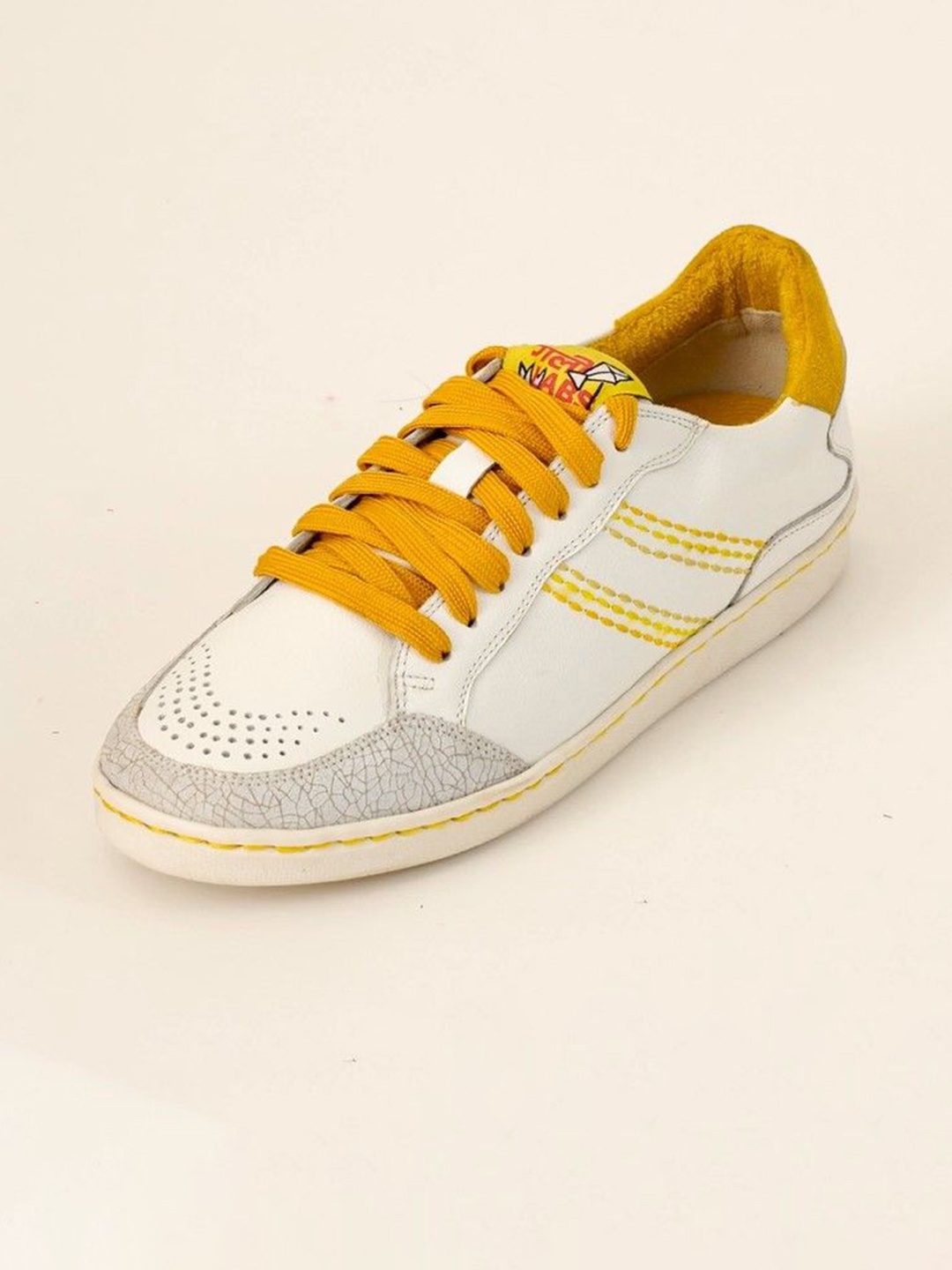 

GULLY LABS Women Colourblocked Leather Sneakers, White