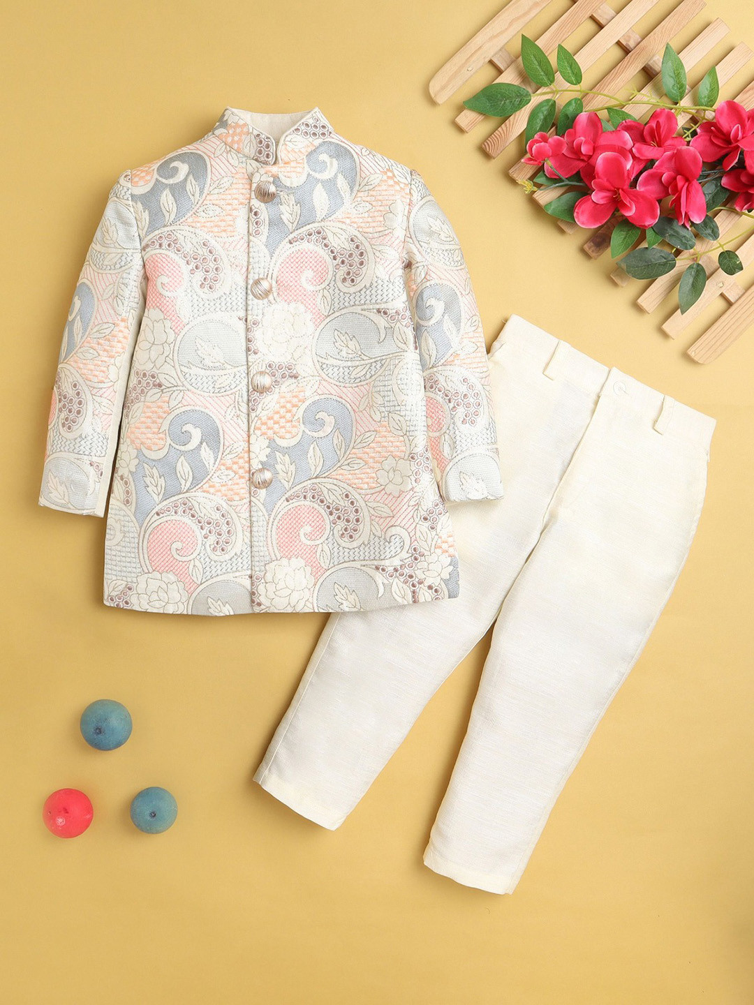 

Jeetethnics Boys Floral Embroidered Regular Kurta with Trousers, White