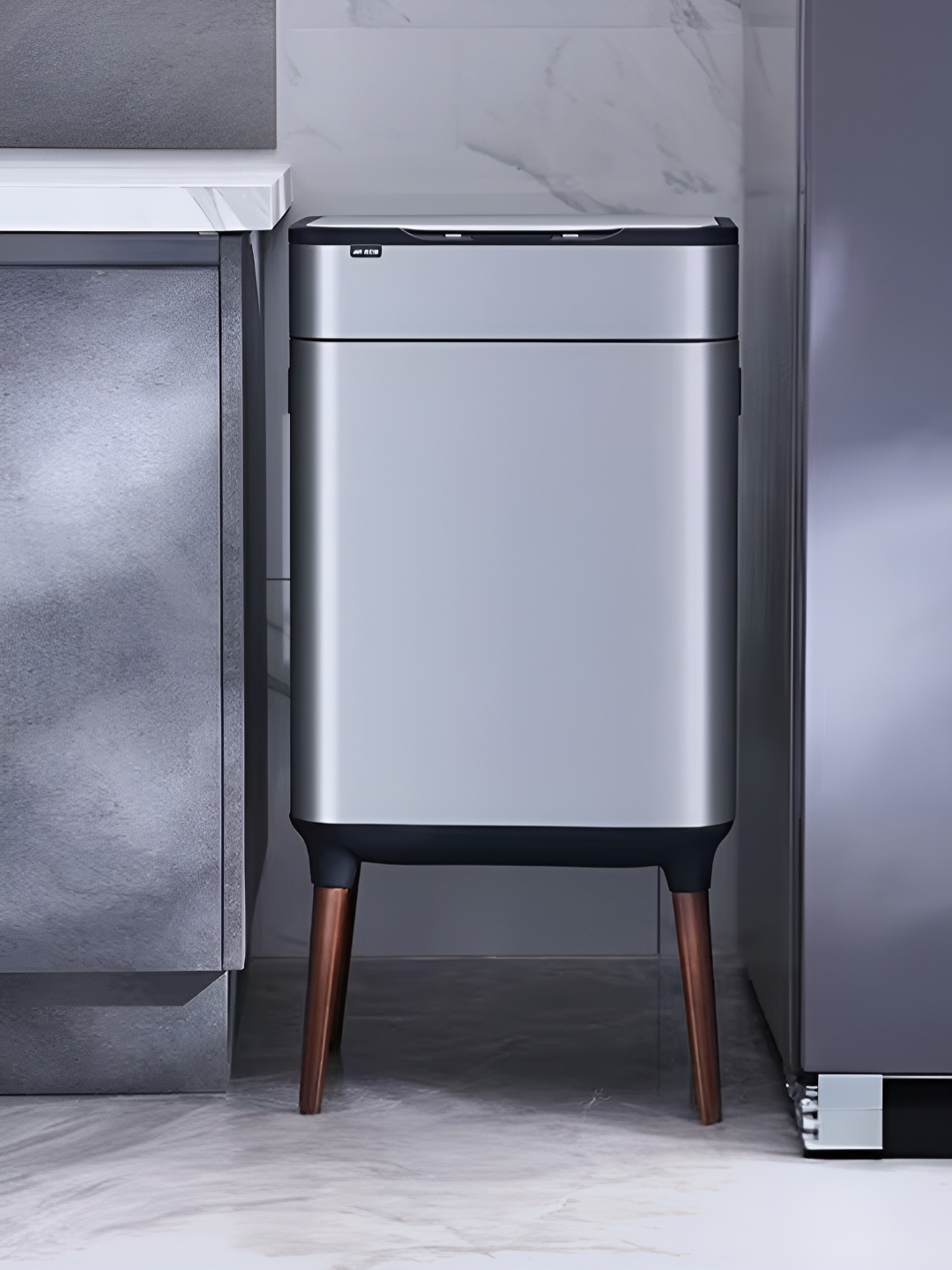 

The Better Home Grey Stainless Steel Automatic With Sensor Dustbin -26 L