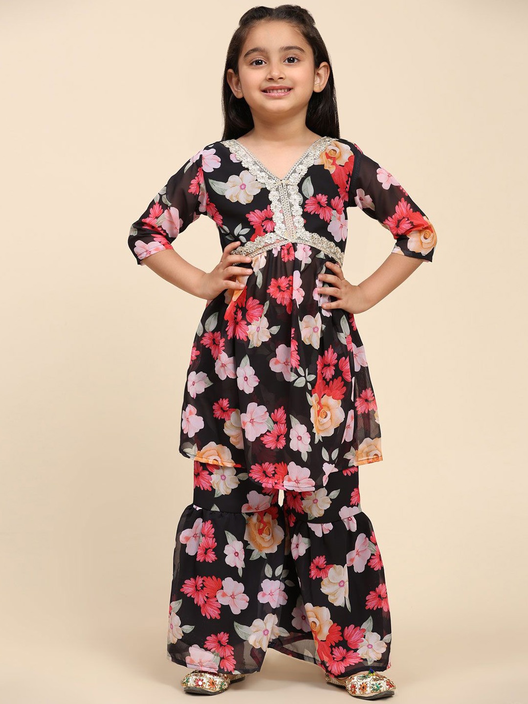 

SHIJILA Girls Floral Printed Georgette Straight Kurta With Sharara, Black