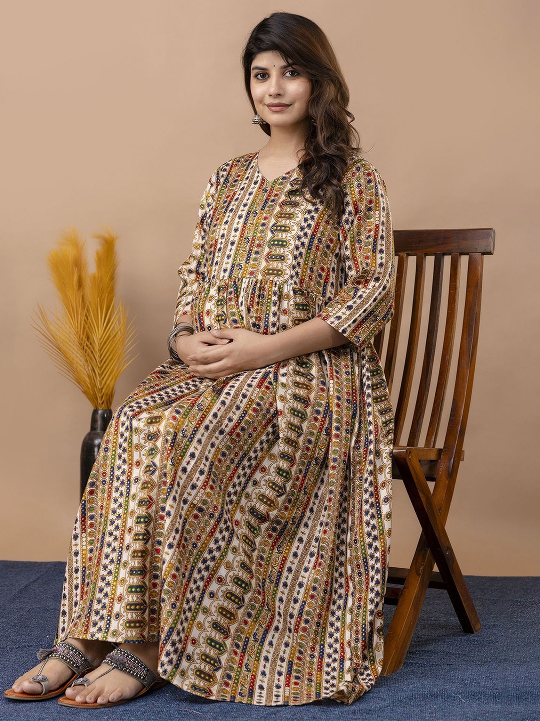 

Nayo Printed V-Neck Maternity Cotton Maxi Dress, Beige